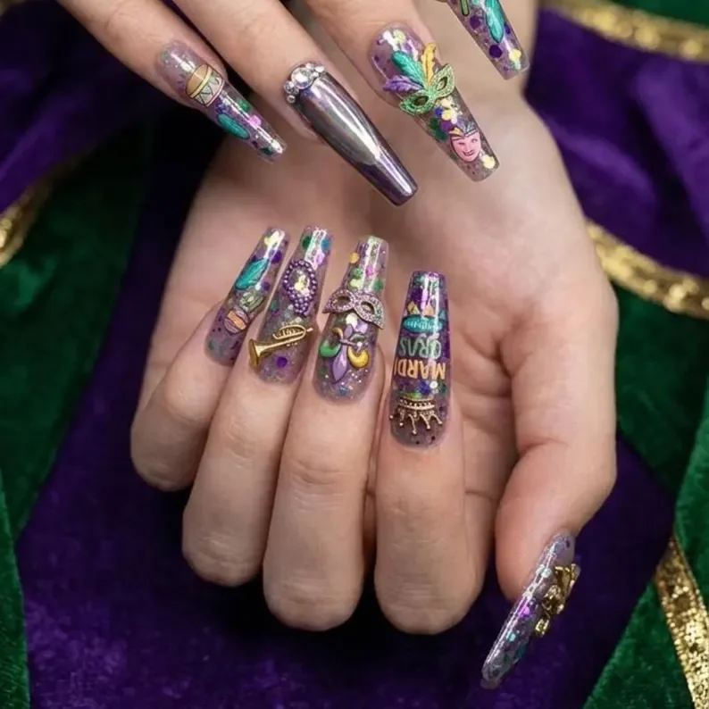 press-on nail art, 3D nail decorations, press on nails, custom press on nails, fake nails, Nails Art, stained glass nails, gold press on nails, 3d press on nails, luxury press on nails, handmade press on nails
