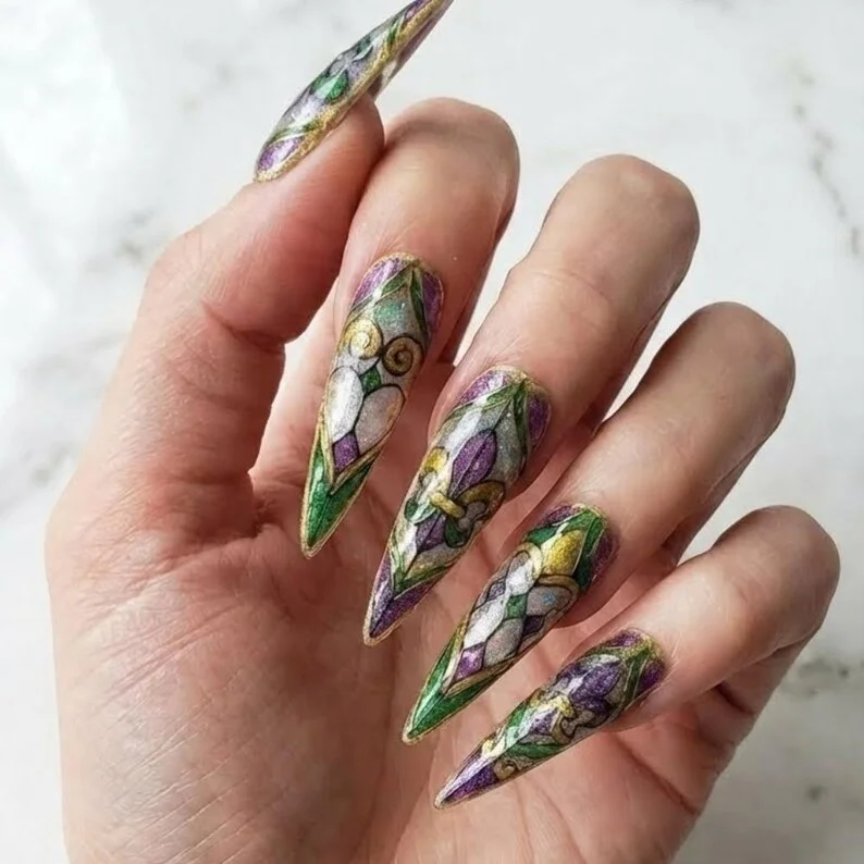 Press-on nails, New Orleans nail art, press on nails, custom press on nails, fake nails, Nails Art, stained glass nails, gold press on nails, 3d press on nails, luxury press on nails, handmade press on nails