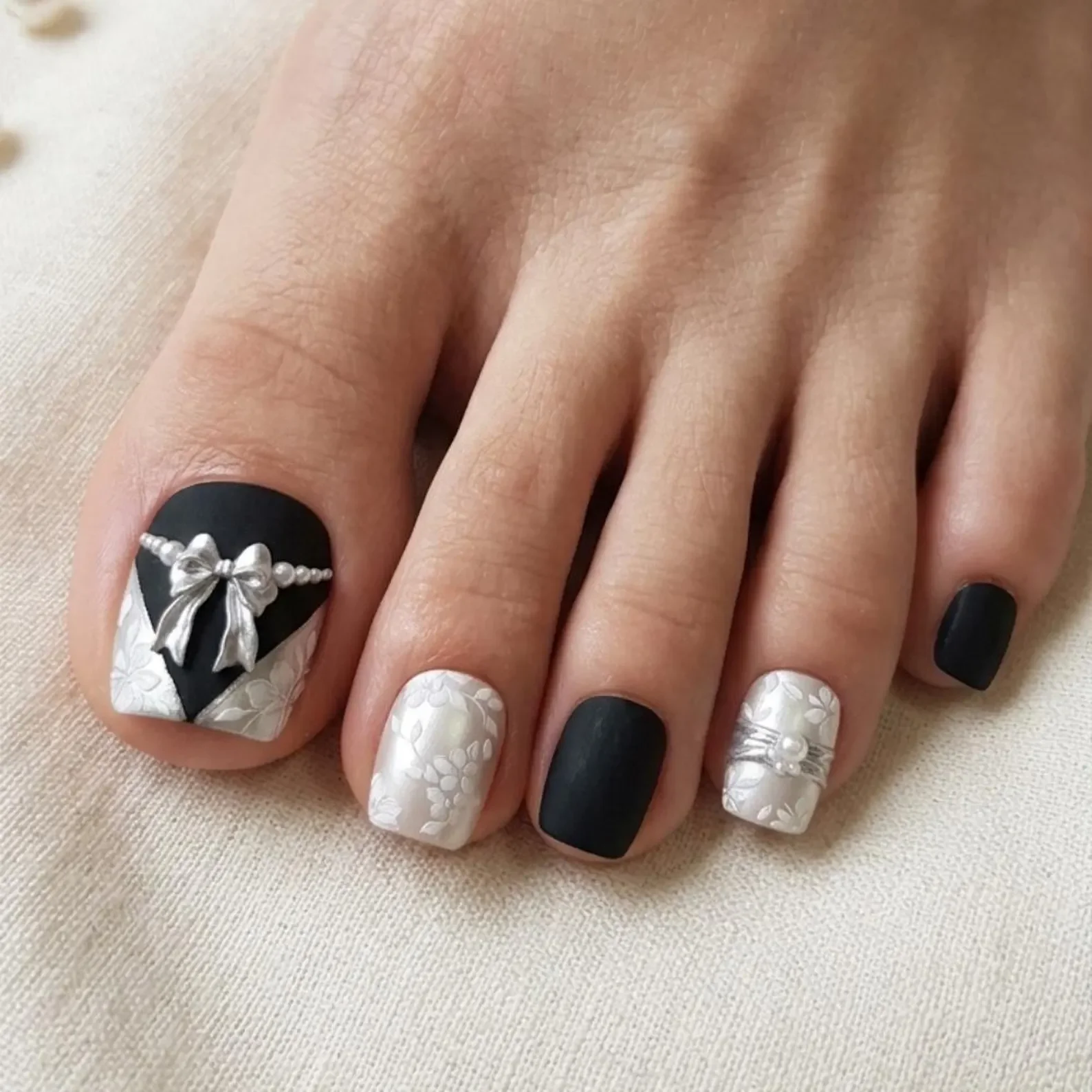 press on toes, luxury floral toenails, press on nails, custom press on nails, fake nails, Nails Art, stained glass nails, gold press on nails, 3d press on nails, luxury press on nails, handmade press on nails