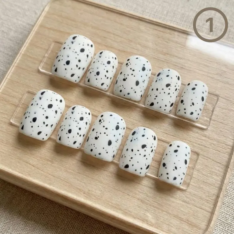 matte quail egg, press on nails, custom press on nails, fake nails, Nails Art, stained glass nails, gold press on nails, 3d press on nails, luxury press on nails, handmade press on nails
