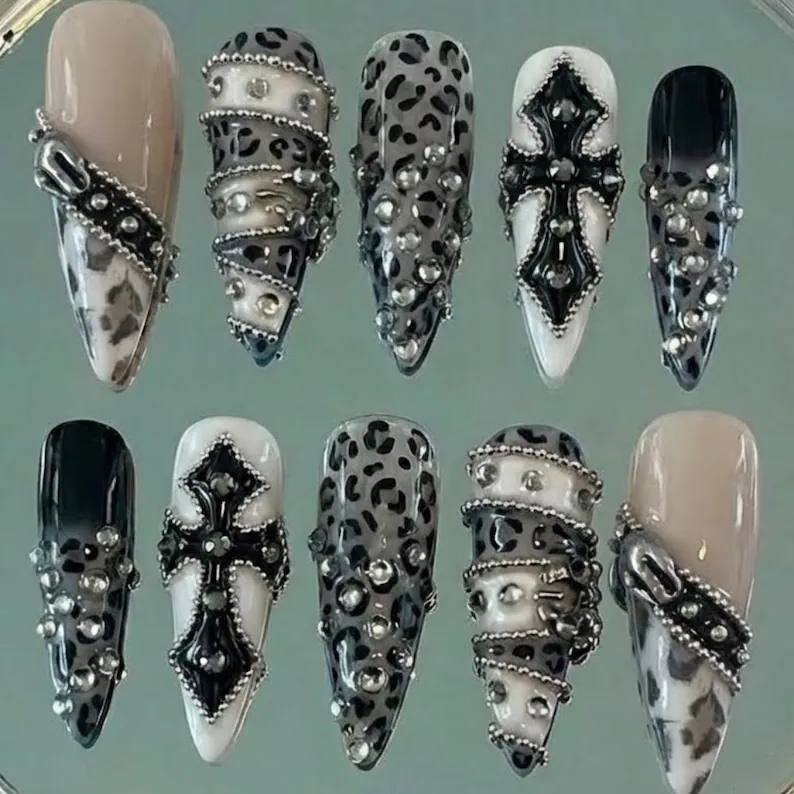 gothic leopard press-on nails, Y2K press on nails, press on nails, custom press on nails, fake nails, Nails Art, stained glass nails, gold press on nails, 3d press on nails, luxury press on nails, handmade press on nails