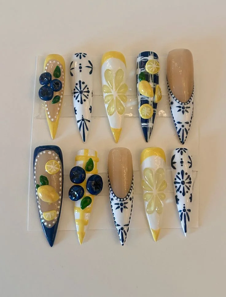 press on nails, custom press on nails, fake nails, Nails Art, stained glass nails, gold press on nails, 3d press on nails, luxury press on nails, handmade press on nails