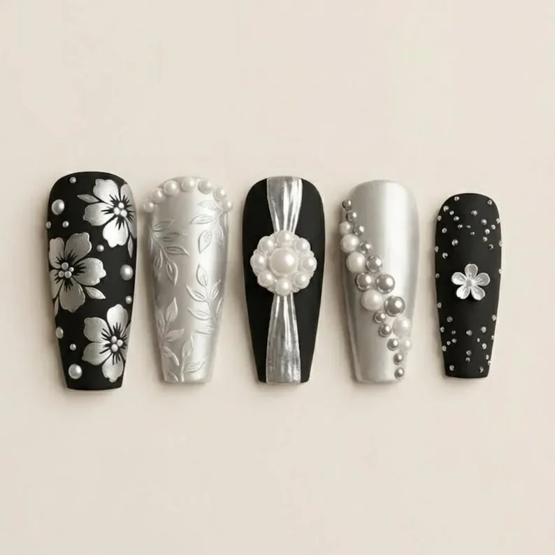 press-on nails, 3D nail design, press on nails, custom press on nails, fake nails, Nails Art, stained glass nails, gold press on nails, 3d press on nails, luxury press on nails, handmade press on nails