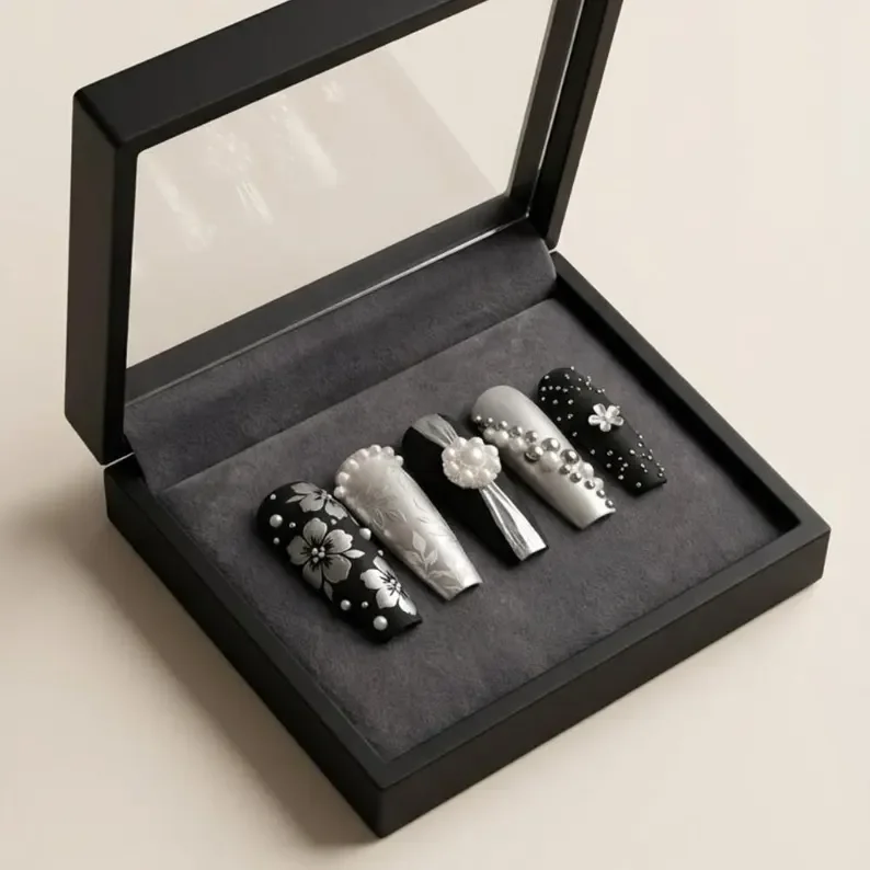 press-on nails, 3D nail design, press on nails, custom press on nails, fake nails, Nails Art, stained glass nails, gold press on nails, 3d press on nails, luxury press on nails, handmade press on nails