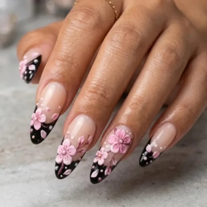 black french tips, luxury nail set, press on nails, custom press on nails, fake nails, Nails Art, stained glass nails, gold press on nails, 3d press on nails, luxury press on nails, handmade press on nails