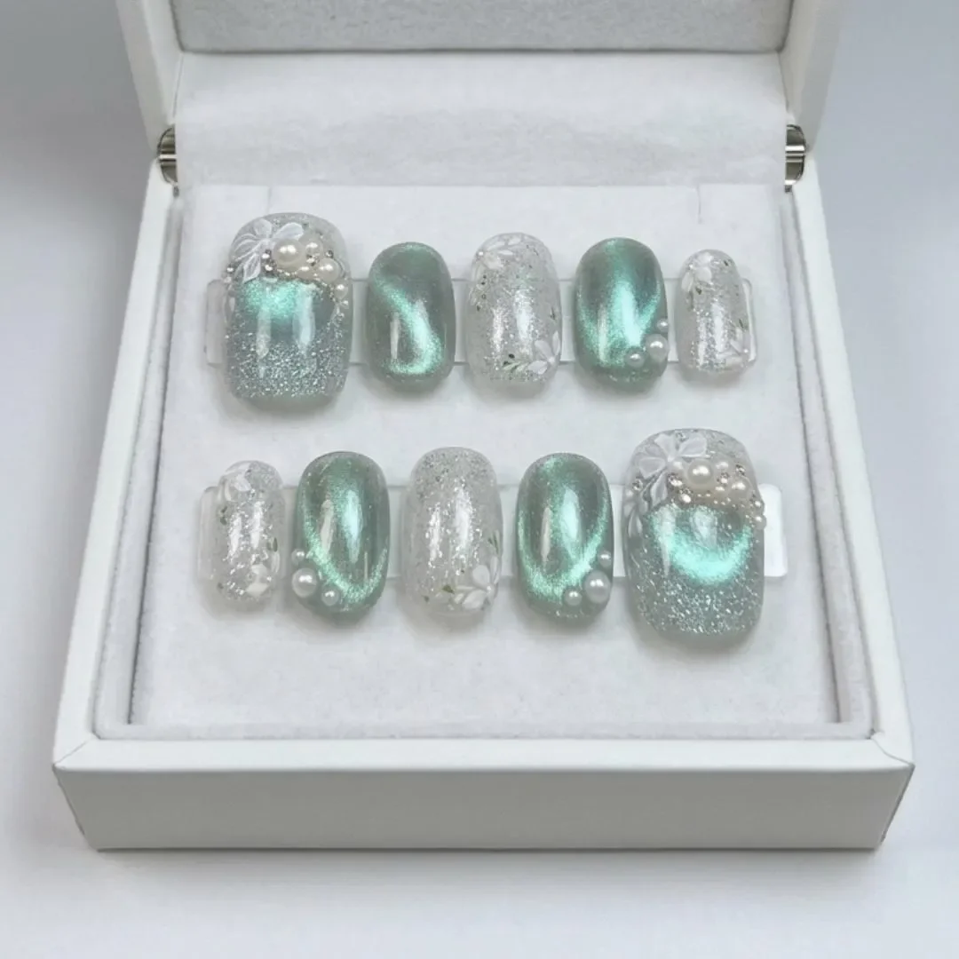 press on nails, custom press on nails, fake nails, Nails Art, stained glass nails, gold press on nails, 3d press on nails, luxury press on nails, handmade press on nails