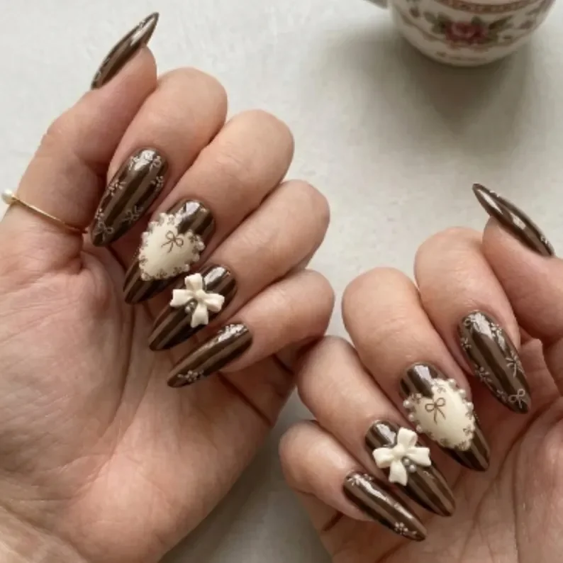 press on nails, custom press on nails, fake nails, Nails Art, stained glass nails, gold press on nails, 3d press on nails, luxury press on nails, handmade press on nails