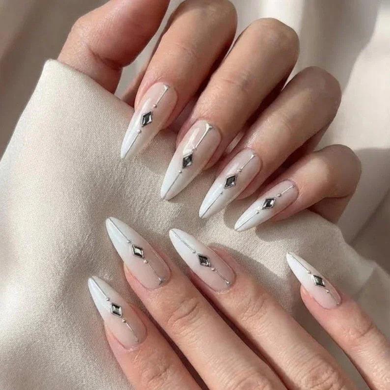 french fade nails, chrome line nails, press on nails, custom press on nails, fake nails, Nails Art, stained glass nails, gold press on nails, 3d press on nails, luxury press on nails, handmade press on nails