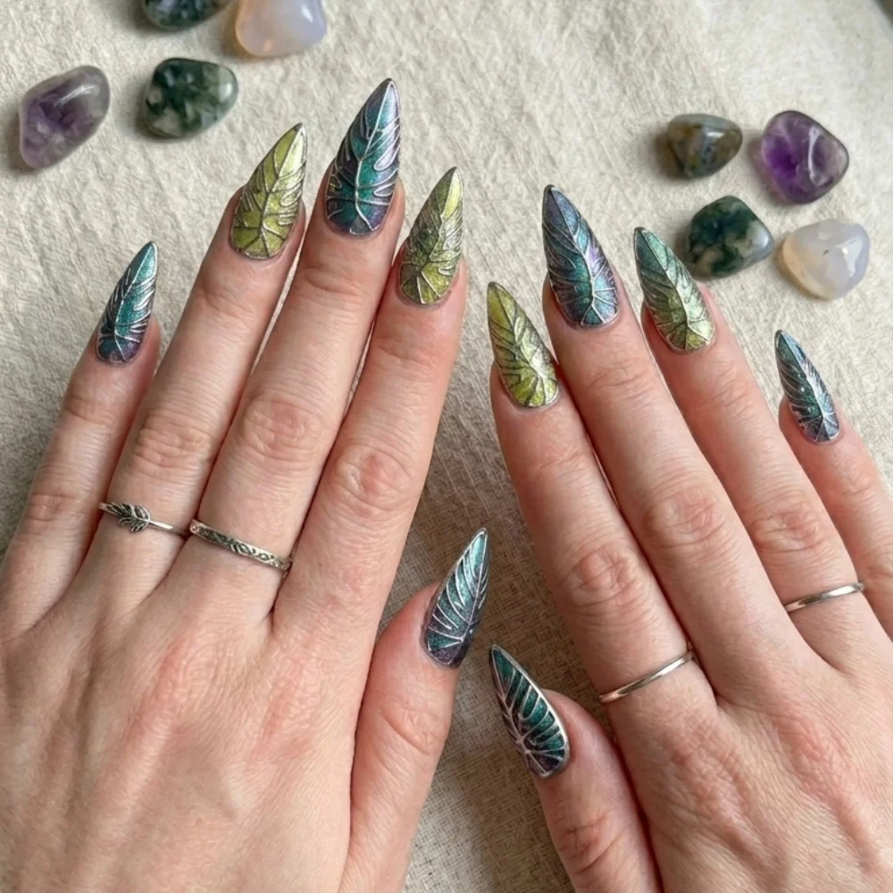 chrome plant nails, stained glass press, press on nails, custom press on nails, fake nails, Nails Art, stained glass nails, gold press on nails, 3d press on nails, luxury press on nails, handmade press on nails