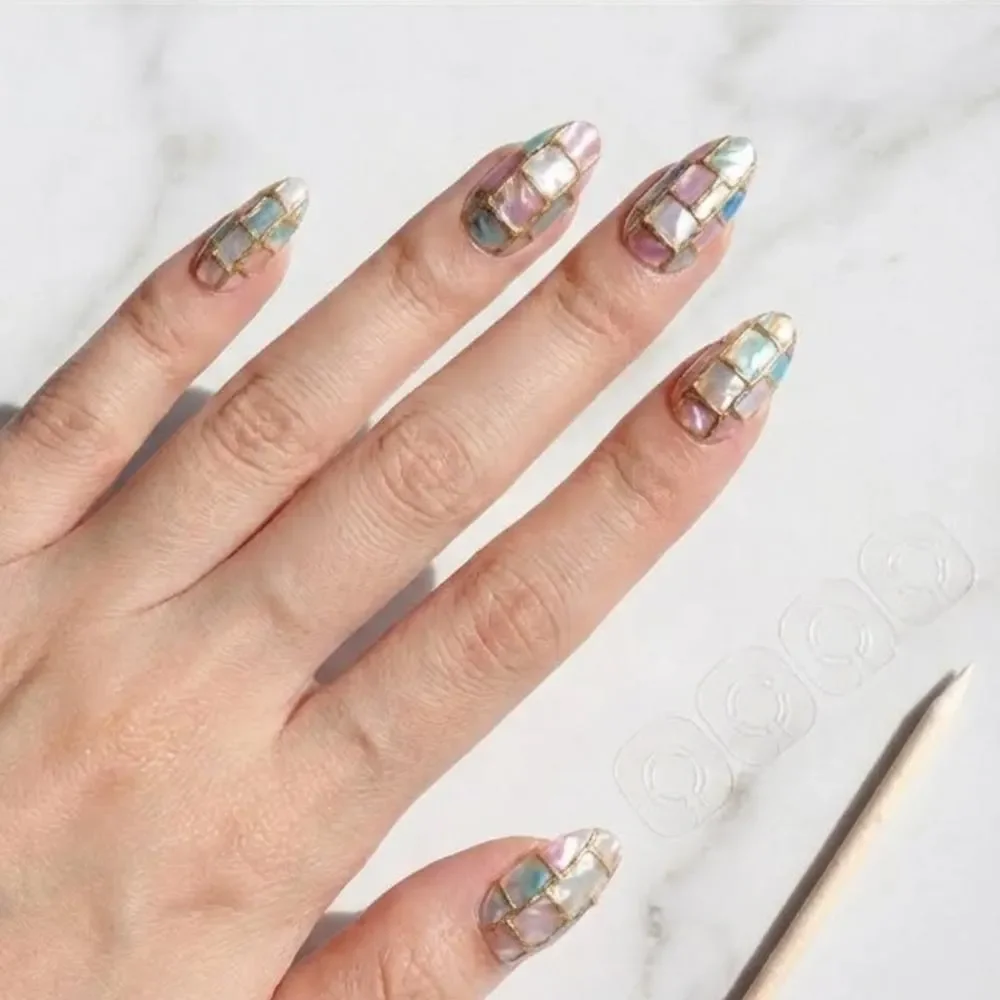 gold foil nails, iridescent nails, press on nails, custom press on nails, fake nails, Nails Art, stained glass nails, gold press on nails, 3d press on nails, luxury press on nails, handmade press on nails