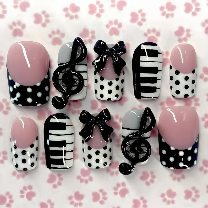 press on nails, custom press on nails, fake nails, Nails Art, stained glass nails, gold press on nails, 3d press on nails, luxury press on nails, handmade press on nails
