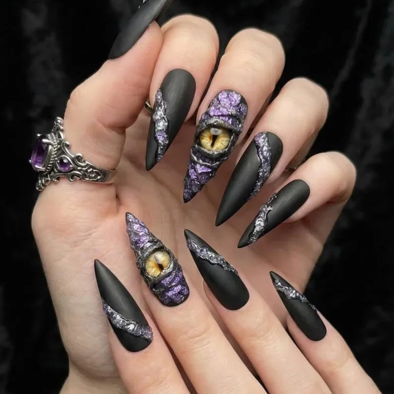 3D fantasy manicure, gothic nail design, press on nails, custom press on nails, fake nails, Nails Art, stained glass nails, gold press on nails, 3d press on nails, luxury press on nails, handmade press on nails