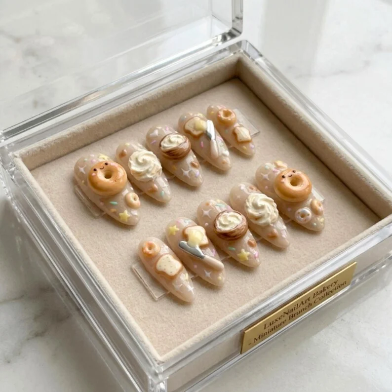 press on nails, custom press on nails, fake nails, Nails Art, stained glass nails, gold press on nails, 3d press on nails, luxury press on nails, handmade press on nails
