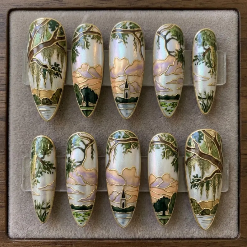 Press On Nails, Luxury Gold Outline, press on nails, custom press on nails, fake nails, Nails Art, stained glass nails, gold press on nails, 3d press on nails, luxury press on nails, handmade press on nails