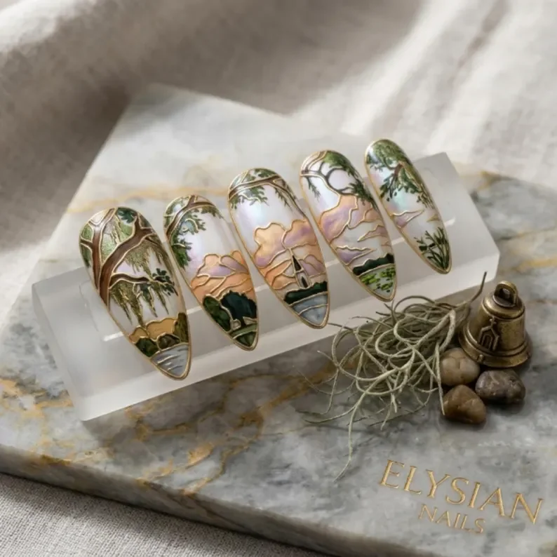 Press On Nails, Luxury Gold Outline, press on nails, custom press on nails, fake nails, Nails Art, stained glass nails, gold press on nails, 3d press on nails, luxury press on nails, handmade press on nails
