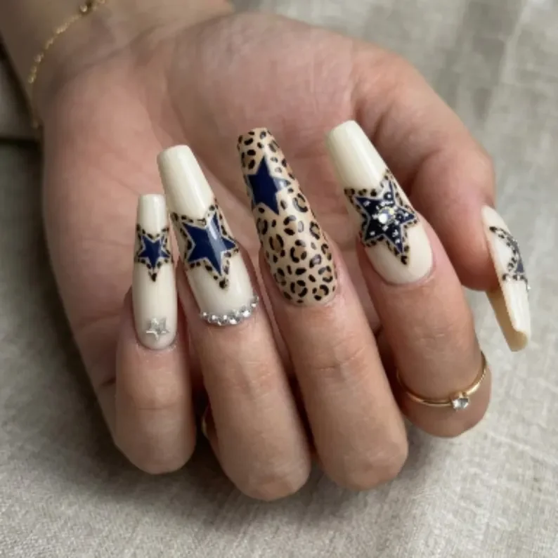 press on nails, custom press on nails, fake nails, Nails Art, stained glass nails, gold press on nails, 3d press on nails, luxury press on nails, handmade press on nails