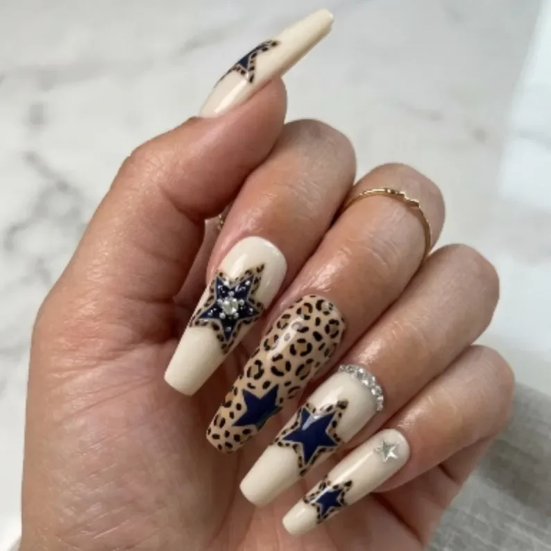 press on nails, custom press on nails, fake nails, Nails Art, stained glass nails, gold press on nails, 3d press on nails, luxury press on nails, handmade press on nails