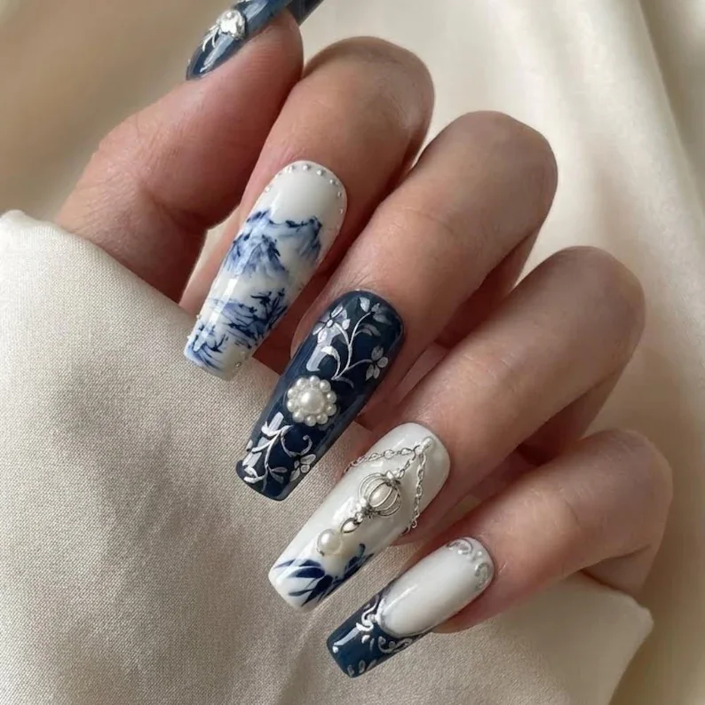 bamboo nail art, porcelain nail design, press on nails, custom press on nails, fake nails, Nails Art, stained glass nails, gold press on nails, 3d press on nails, luxury press on nails, handmade press on nails