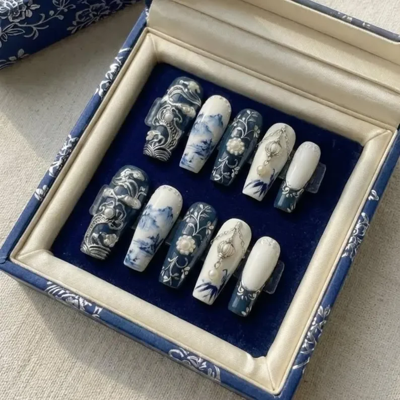 3D press on nails, watercolor nail art, press on nails, custom press on nails, fake nails, Nails Art, stained glass nails, gold press on nails, 3d press on nails, luxury press on nails, handmade press on nails