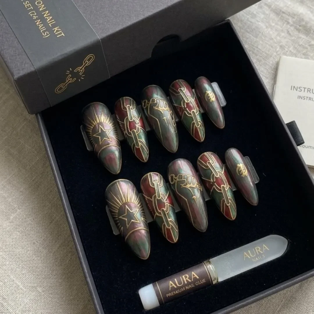 press on nails, custom press on nails, fake nails, Nails Art, stained glass nails, gold press on nails, 3d press on nails, luxury press on nails, handmade press on nails