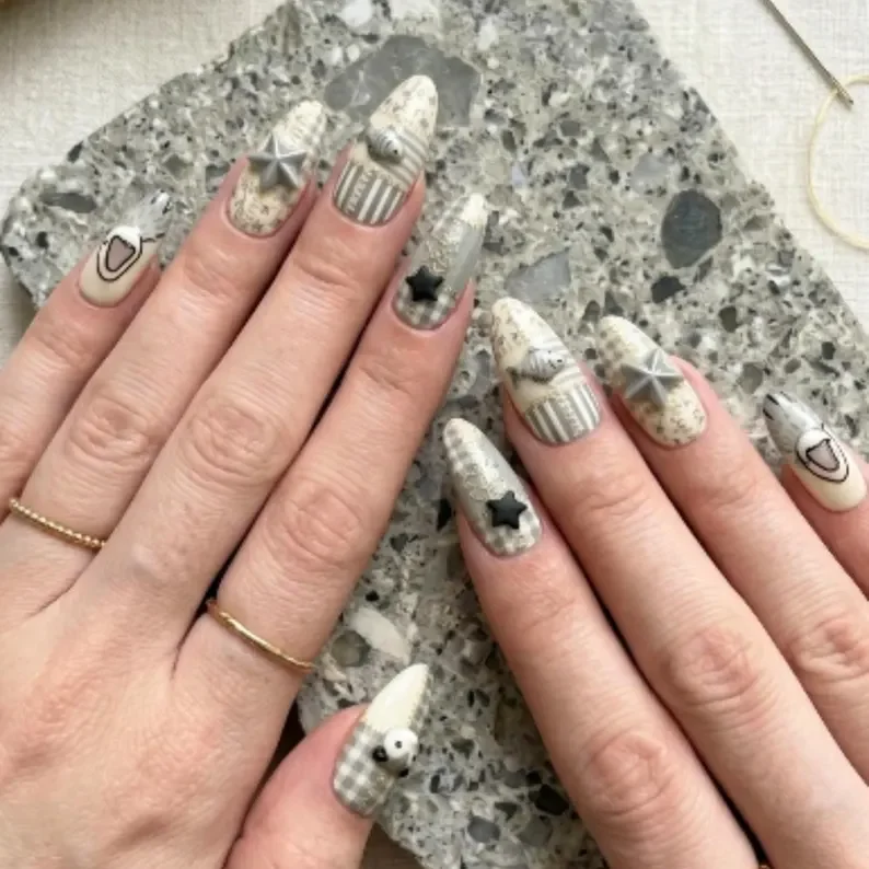 artisan nail set, quilt artisan, press on nails, custom press on nails, fake nails, Nails Art, stained glass nails, gold press on nails, 3d press on nails, luxury press on nails, handmade press on nails