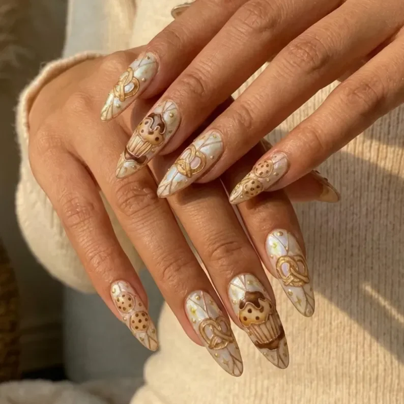 pretzel nails, cupcake art, press on nails, custom press on nails, fake nails, Nails Art, stained glass nails, gold press on nails, 3d press on nails, luxury press on nails, handmade press on nails