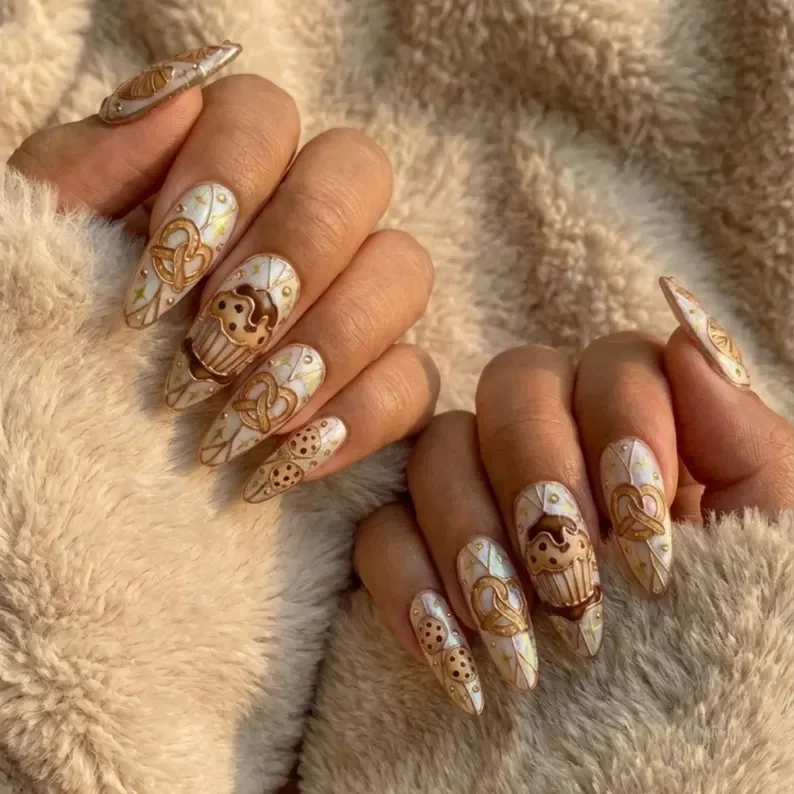 art themed nails, press on nails, custom press on nails, fake nails, Nails Art, stained glass nails, gold press on nails, 3d press on nails, luxury press on nails, handmade press on nails