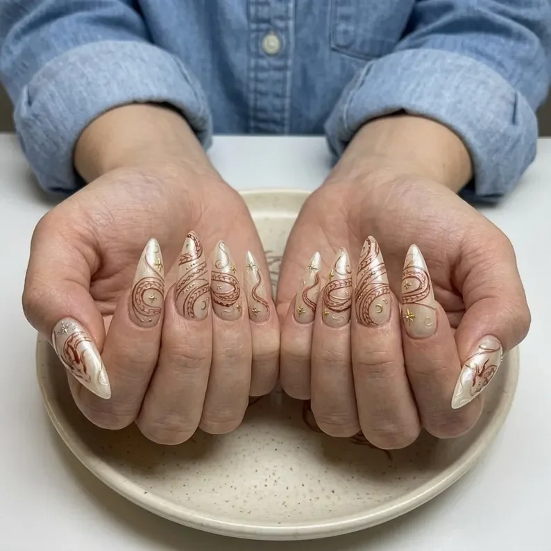 press on nails, custom press on nails, fake nails, Nails Art, stained glass nails, gold press on nails, 3d press on nails, luxury press on nails, handmade press on nails