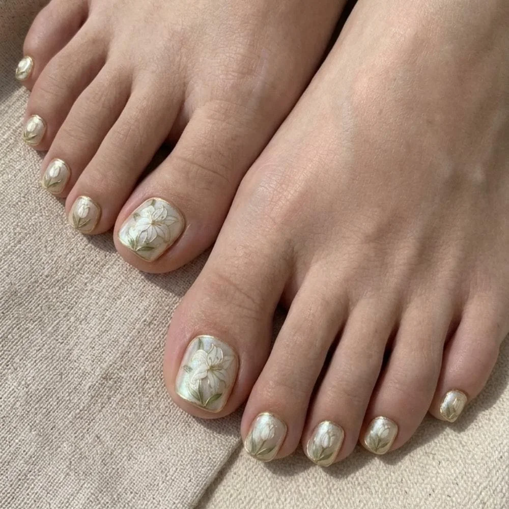 bridal pedi, press on toenails, press on nails, custom press on nails, fake nails, Nails Art, stained glass nails, gold press on nails, 3d press on nails, luxury press on nails, handmade press on nails