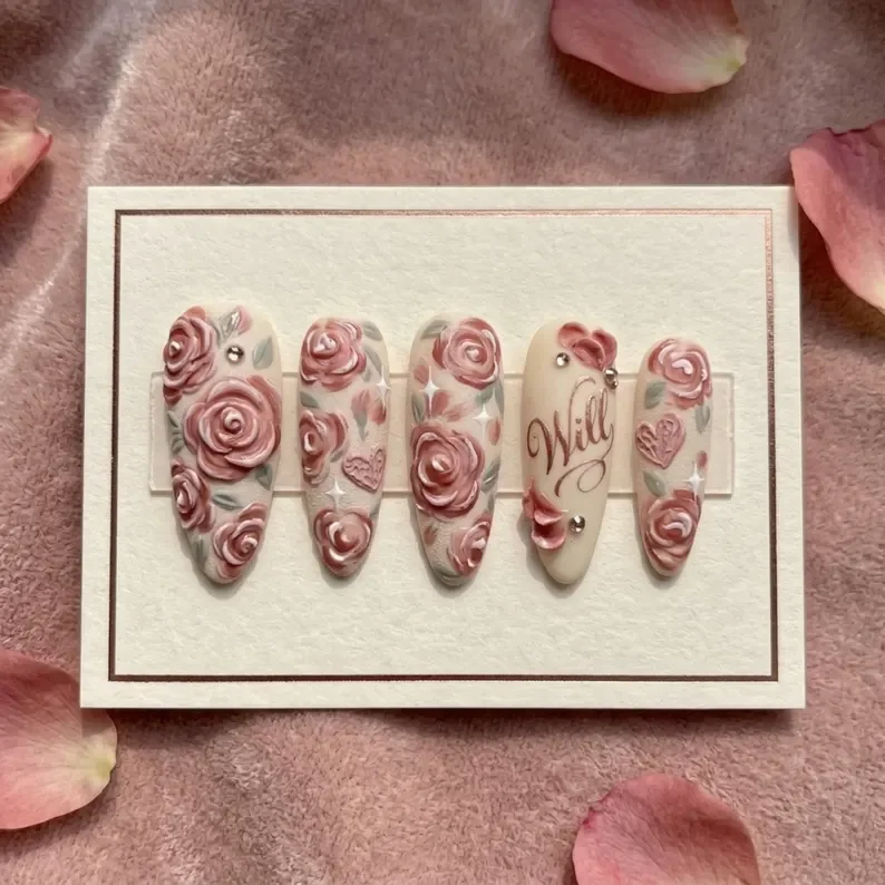 press on nails, custom press on nails, fake nails, Nails Art, stained glass nails, gold press on nails, 3d press on nails, luxury press on nails, handmade press on nails