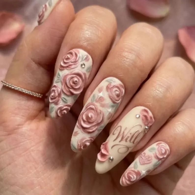 press on nails, custom press on nails, fake nails, Nails Art, stained glass nails, gold press on nails, 3d press on nails, luxury press on nails, handmade press on nails
