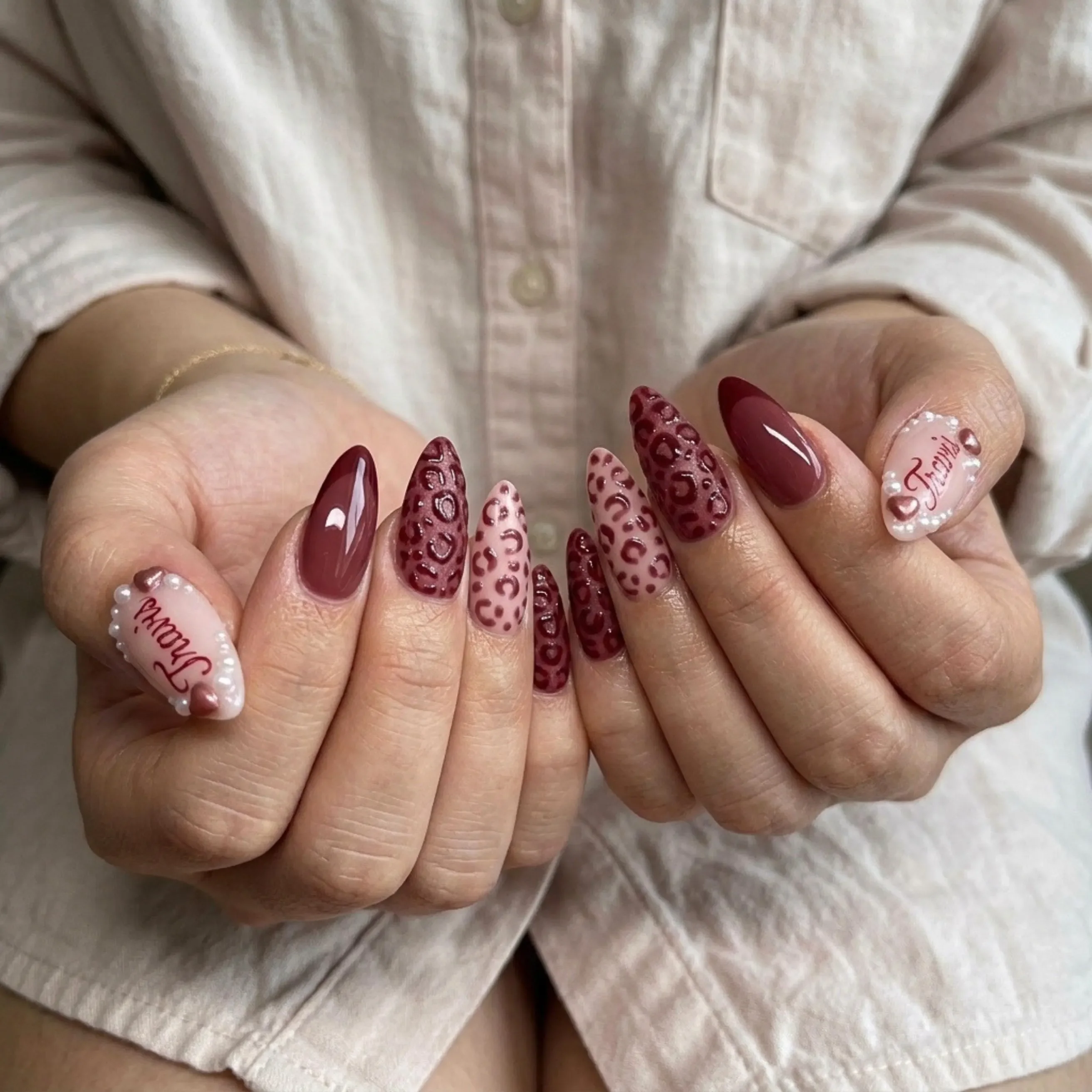press on nails, custom press on nails, fake nails, Nails Art, stained glass nails, gold press on nails, 3d press on nails, luxury press on nails, handmade press on nails