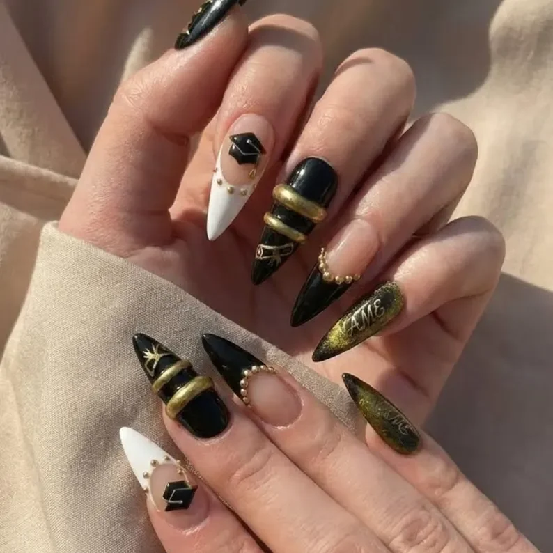 press on nails, custom press on nails, fake nails, Nails Art, stained glass nails, gold press on nails, 3d press on nails, luxury press on nails, handmade press on nails