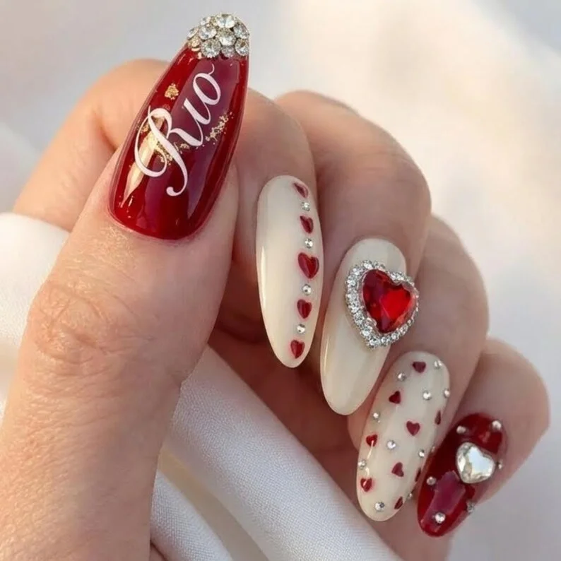 valentine nail art, heart rhinestone, press on nails, custom press on nails, fake nails, Nails Art, stained glass nails, gold press on nails, 3d press on nails, luxury press on nails, handmade press on nails