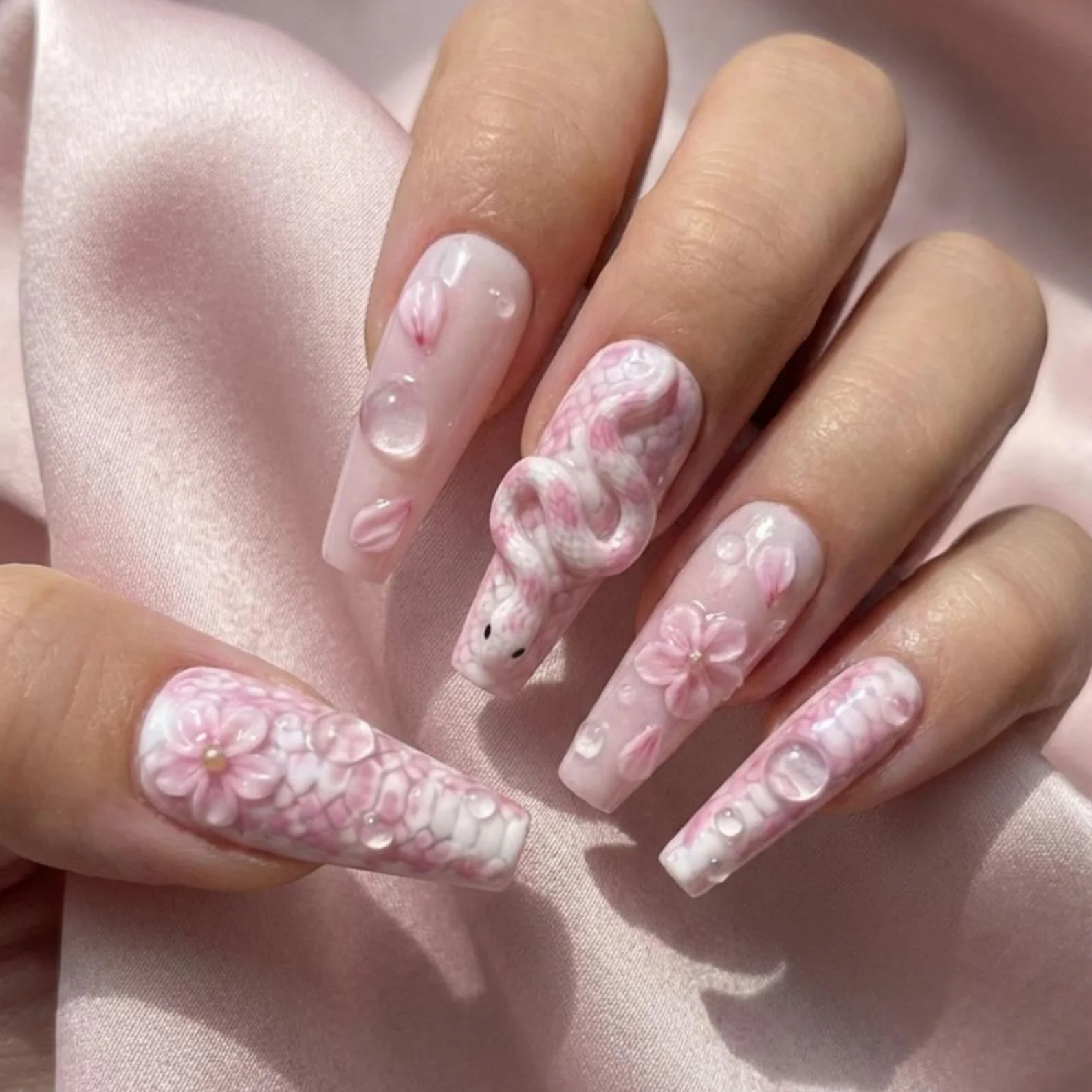 sculpted water drop, coquette press on nails, press on nails, custom press on nails, fake nails, Nails Art, stained glass nails, gold press on nails, 3d press on nails, luxury press on nails, handmade press on nails
