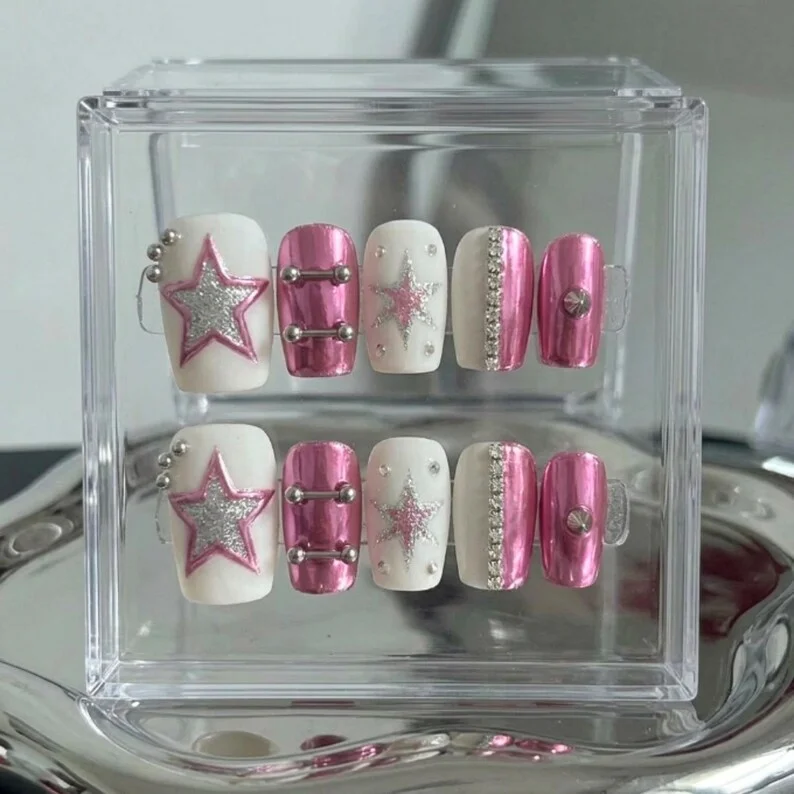press on nails, custom press on nails, fake nails, Nails Art, stained glass nails, gold press on nails, 3d press on nails, luxury press on nails, handmade press on nails