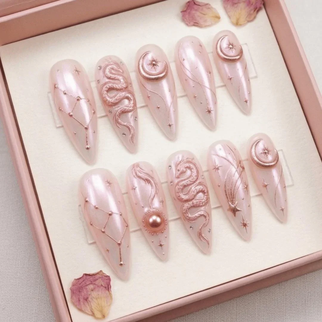 press on nails, custom press on nails, fake nails, Nails Art, stained glass nails, gold press on nails, 3d press on nails, luxury press on nails, handmade press on nails