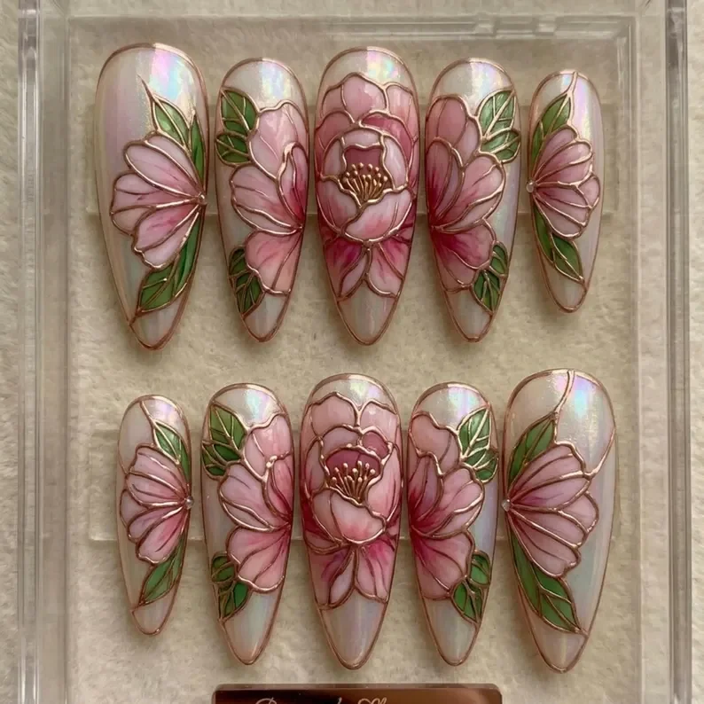 press on nails, custom press on nails, fake nails, Nails Art, stained glass nails, gold press on nails, 3d press on nails, luxury press on nails, handmade press on nails