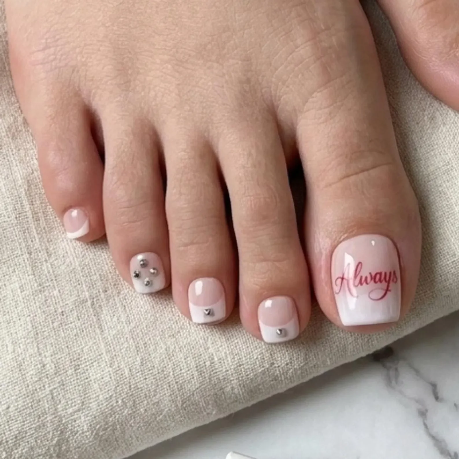 toe nail tips, silver studs, press on nails, custom press on nails, fake nails, Nails Art, stained glass nails, gold press on nails, 3d press on nails, luxury press on nails, handmade press on nails