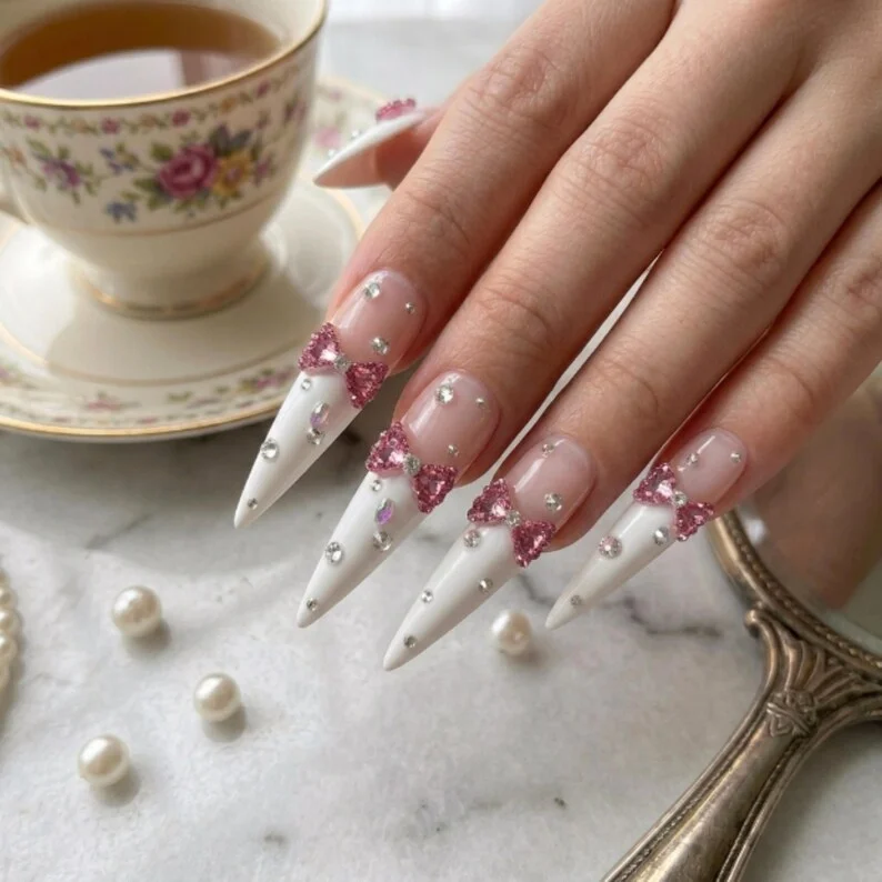 press on nails, custom press on nails, fake nails, Nails Art, stained glass nails, gold press on nails, 3d press on nails, luxury press on nails, handmade press on nails