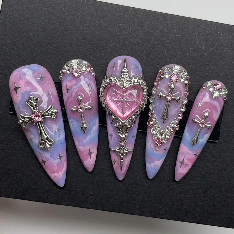 press on nails, custom press on nails, fake nails, Nails Art, stained glass nails, gold press on nails, 3d press on nails, luxury press on nails, handmade press on nails