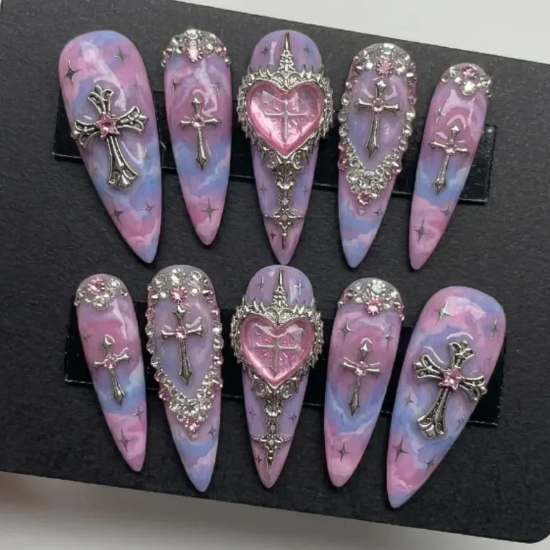 press on nails, custom press on nails, fake nails, Nails Art, stained glass nails, gold press on nails, 3d press on nails, luxury press on nails, handmade press on nails