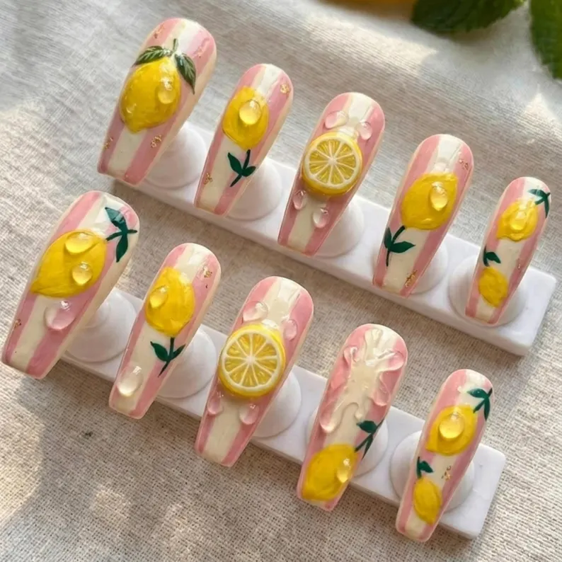 press on nails, custom press on nails, fake nails, Nails Art, stained glass nails, gold press on nails, 3d press on nails, luxury press on nails, handmade press on nails