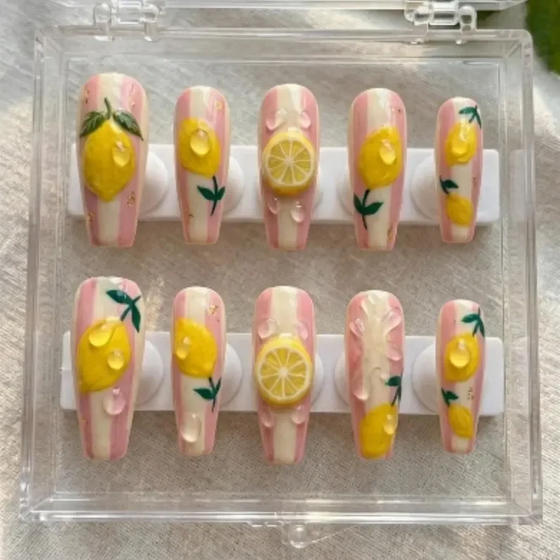 press on nails, custom press on nails, fake nails, Nails Art, stained glass nails, gold press on nails, 3d press on nails, luxury press on nails, handmade press on nails