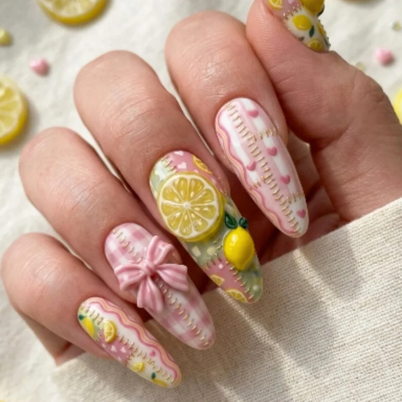 press on nails, custom press on nails, fake nails, Nails Art, stained glass nails, gold press on nails, 3d press on nails, luxury press on nails, handmade press on nails