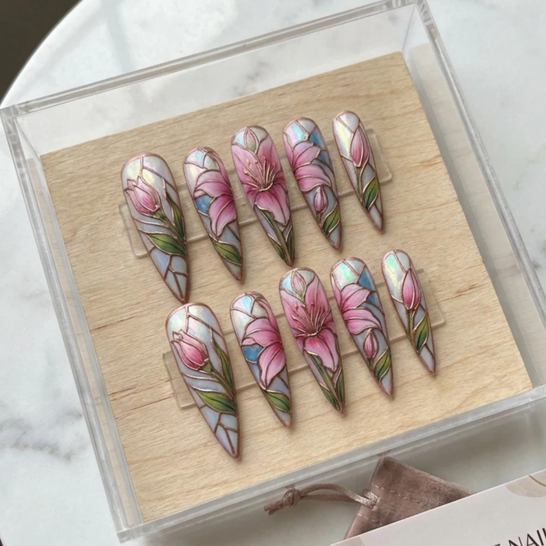 press-on nail set, pink floral nails, press on nails, custom press on nails, fake nails, Nails Art, stained glass nails, gold press on nails, 3d press on nails, luxury press on nails, handmade press on nails