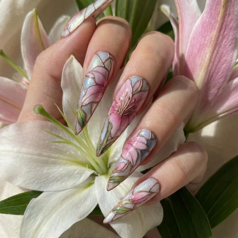 hand painted floral, floral nail art, press on nails, custom press on nails, fake nails, Nails Art, stained glass nails, gold press on nails, 3d press on nails, luxury press on nails, handmade press on nails