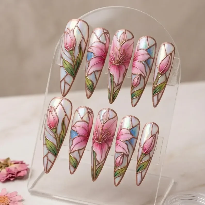 hand painted floral, floral nail art, press on nails, custom press on nails, fake nails, Nails Art, stained glass nails, gold press on nails, 3d press on nails, luxury press on nails, handmade press on nails