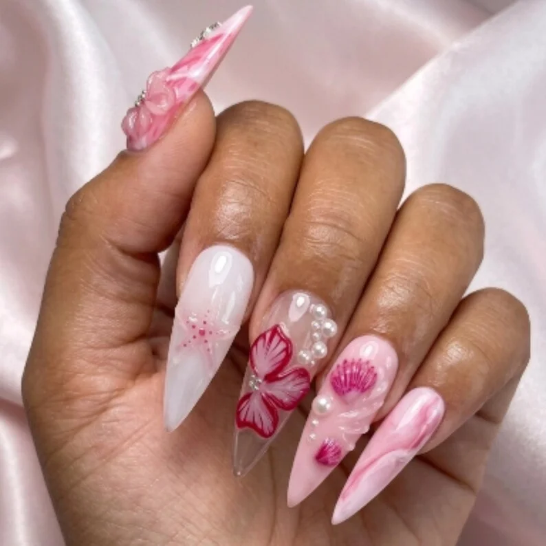summer nail set, seashell nail art, press on nails, custom press on nails, fake nails, Nails Art, stained glass nails, gold press on nails, 3d press on nails, luxury press on nails, handmade press on nails