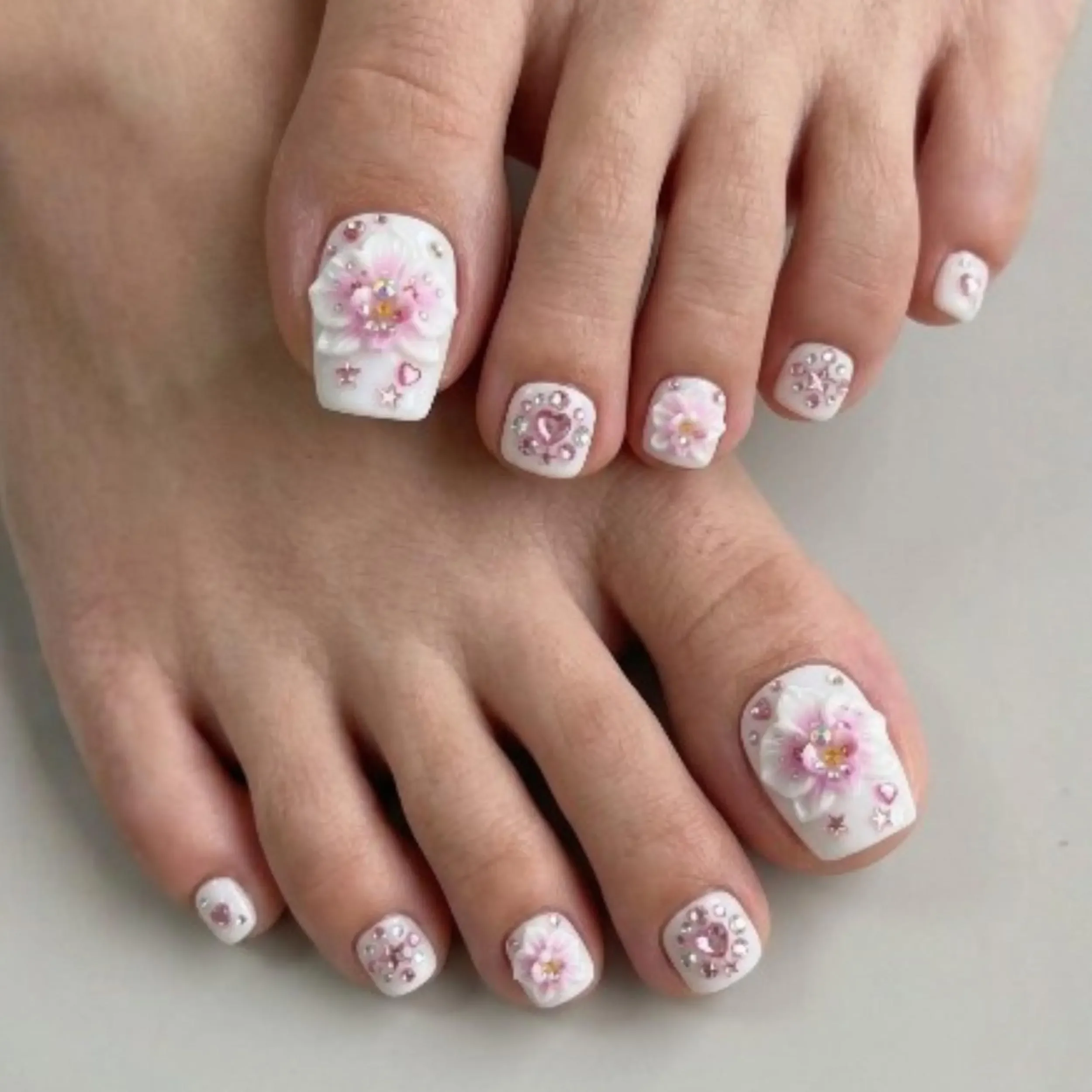 press on toes, coquette heart, press on nails, custom press on nails, fake nails, Nails Art, stained glass nails, gold press on nails, 3d press on nails, luxury press on nails, handmade press on nails